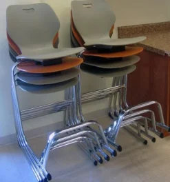 KI Intellect Wave Cantilever Stack Stool^ Cafe Stools|Stools